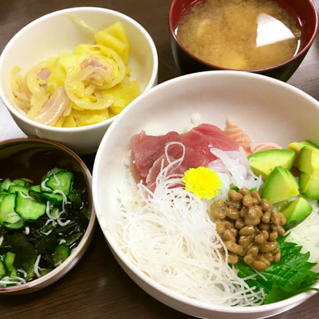 2019年7月27日ナイト夕食会（海鮮丼）